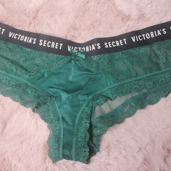 VICTORIA'S SECRET VERY SEXY GREEN CHEEKY PANTY - Picture 1 of 1